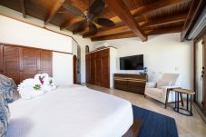 Villa in Playa Flamingo - Private Beachfront Villa