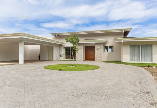 House in Playa Flamingo - Brand New Panoramic Ocean View Home